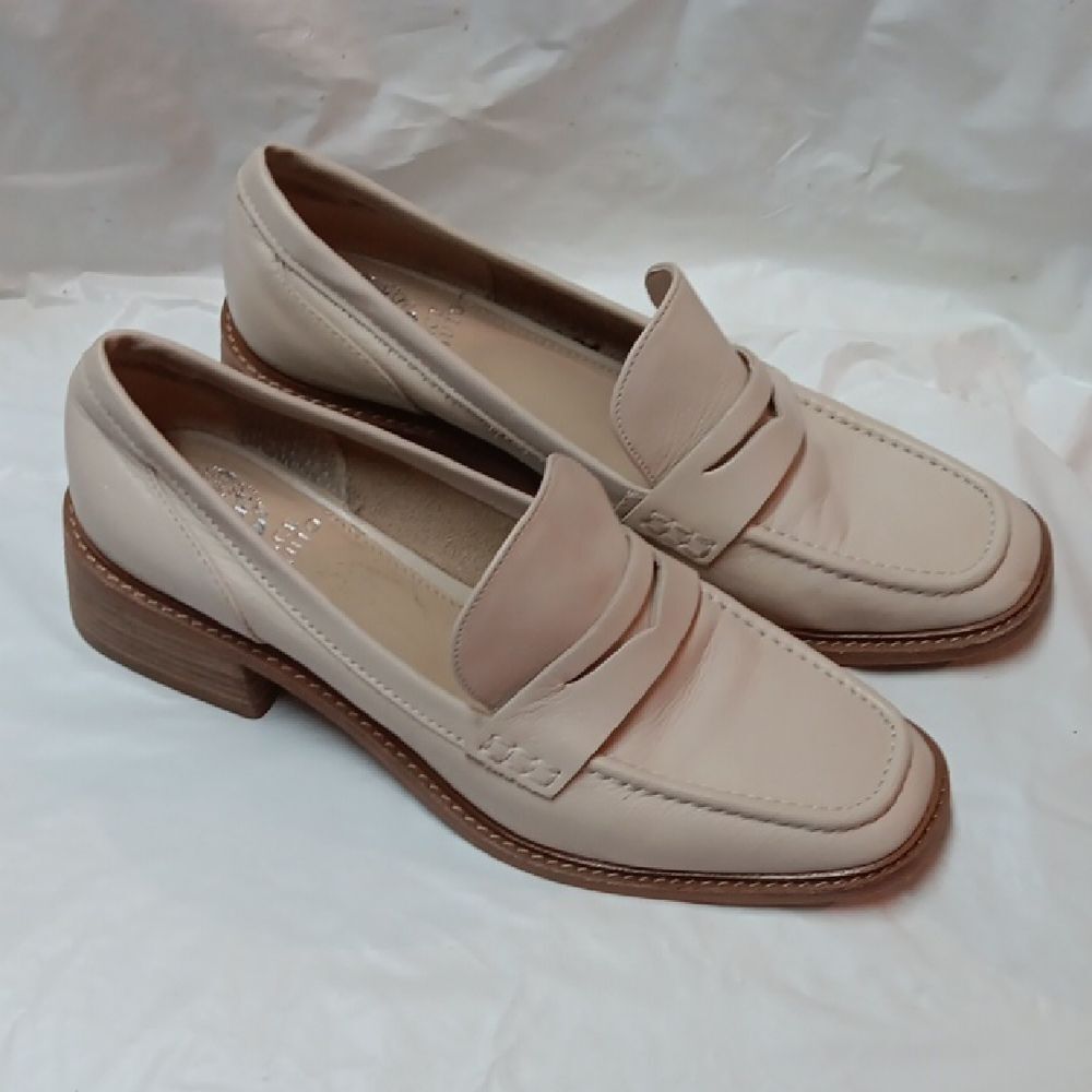 Vince Camuto Elegant Cream Block Heel Loafers for Women Size 9M